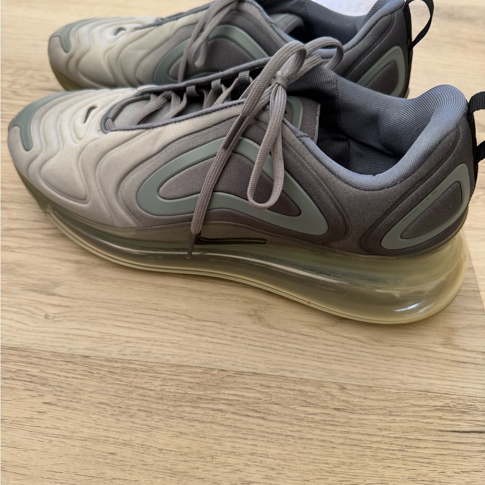 Nike Air Max 720 Cool Grey Sneakers Shoes Men’s Size 12 Rubber Tread - Picture 4 of 12
